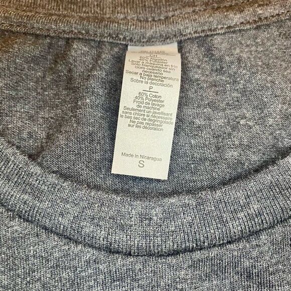 Charcoal Screen Printed “Glass Half Full” Graphic Tee NWOT Size S - Picture 4 of 5